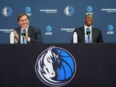 Mavericks ជួល Mike Schmitz របស់ Trail Blazers ជាអ្នកគ្រប់គ្រងទូទៅប៉ុន្មានថ្ងៃបន្ទាប់ពីដាក់ឈ្មោះប្រធាន Masai Ujiri
