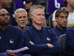ប្រភព AP បាននិយាយថា Steve Kerr យល់ព្រមលើកិច្ចសន្យារយៈពេល 2 ឆ្នាំដើម្បីបន្តគ្រូបង្វឹក Warriors