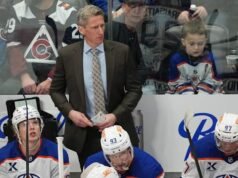 Oilers បាញ់ Kris Knoblauch បន្ទាប់ពីការចាកចេញពីវគ្គ Playoff ជុំទី 1 ដែលតាមដំណើរពីរទៅវគ្គផ្តាច់ព្រ័ត្រ Stanley Cup