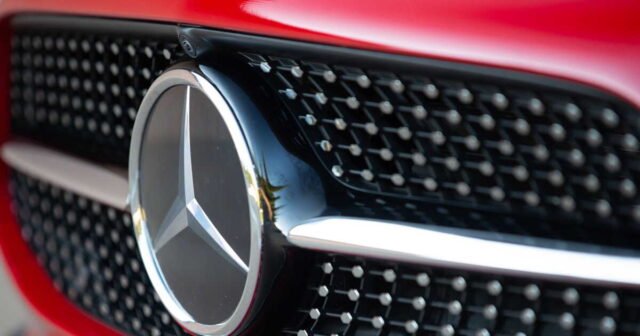 1778963025_mercedes-benz-le-constructeur-allemand-n-exclut-pas-de-se-diversifier-dans-l-industrie-de-la-defense.jpeg