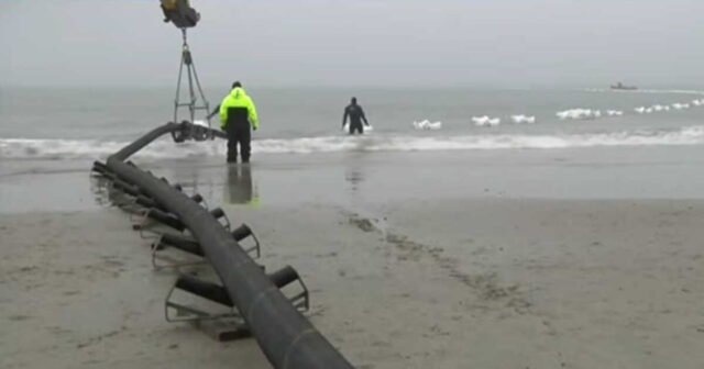 1779316898_entre-250-et-400-millions-de-dollars-par-an-comment-l-iran-entend-taxer-les-cables-sous-marins-un-en.jpeg