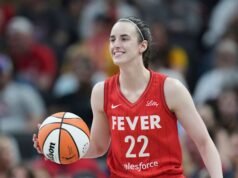 ការផ្គូផ្គង Caitlin Clark-Paige Bueckers ក្លាយជាការប្រកួតដែលត្រូវតែមើលឃើញនៅថ្ងៃបើកឆាកធំរបស់ WNBA en