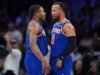 Knicks កប់ 76ers 144-114 នៅពីក្រោយរបាំង 3 ពិន្ទុនៅក្នុងហ្គេម 4 ត្រលប់មកវិញនៅវគ្គផ្តាច់ព្រ័ត្រ East សម្រាប់ឆ្នាំទី 2 ជាប់ៗគ្នា។