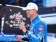 Coca-Cola 600-এর আগে NASCAR-এর উপরে থাকার জন্য ডেনি হ্যামলিন তার হোমওয়ার্ক করেন