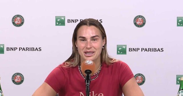 aryna-sabalenka-et-ses-bijoux-a-100-000-dollars-font-parler-a-roland-garros-en-pleine-fronde-sur-le.jpeg