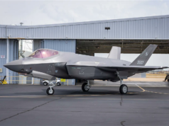 পোল্যান্ড তার প্রথম লকহিড মার্টিন F-35A যুদ্ধবিমান পেয়েছে " বজ্রপাত II "
