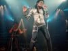 នៅជុំវិញ Michael Jackson ដែលជាការគោរពនៅតែដដែល