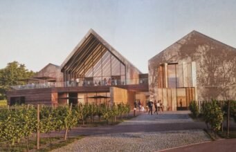 কায়সারবার্গ দ্রাক্ষাক্ষেত্র। Cité des vins d’Alsace প্রকল্পটি আপস করা হয়েছে কারণ মেয়র বিল্ডিং পারমিটে স্বাক্ষর করতে অস্বীকার করেছেন