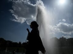 রেনেসে 40.6°C, Angers-এ 40.9°C, Saintes-এ 42°C… মাসিক তাপমাত্রার রেকর্ড ভেঙে গেছে