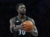 টিম্বারওলভস জুলিয়াস র্যান্ডেলকে 3-টিম চুক্তিতে নেটের সাথে বাণিজ্য করেছে, এপি সূত্র বলছে
