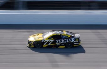 কারসন হোসেভার মিশিগানে 9-কার দুর্ঘটনার পরে NASCAR-এ ‘অনেক শত্রু তৈরির’ অভিযোগে অভিযুক্ত