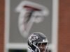 Falcons 3 বছরের, $54 মিলিয়ন চুক্তিতে সম্মত হয় যা কাইল পিটস সিনিয়রকে এনএফএল-এর সর্বোচ্চ-প্রদত্ত টাইট এন্ডগুলির মধ্যে একটি করে তোলে