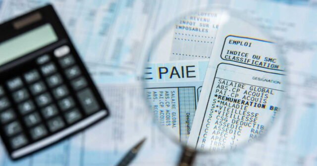 devoiler-les-salaires-de-ses-collegues-de-bureau-un-sujet-sensible-qui-a-conduit-au-licenciement-de.jpeg