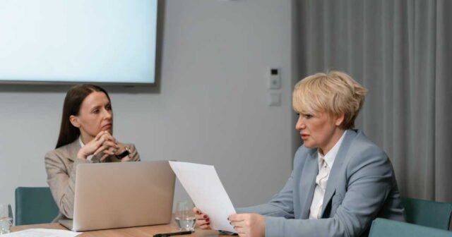 divorce-les-6-demarches-a-effectuer-sur-votre-compte-joint-dans-les-30-jours-et-celle-qui-peut-vous.jpeg