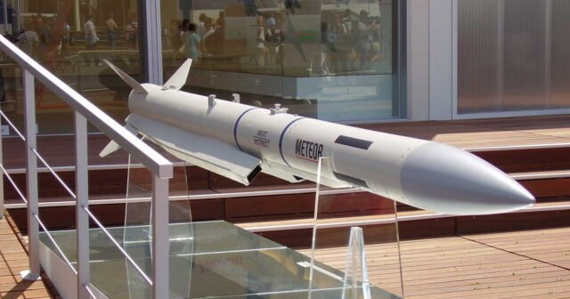 le-fabricant-de-missiles-mbda-va-ouvrir-une-usine-xxl-en-france-pour-augmenter-sa-production-de-sol.jpeg