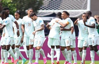 ফরাসি দলের জন্য, একটি ফরোয়ার্ড ভারসাম্যহীনতা নিয়ন্ত্রণ করতে