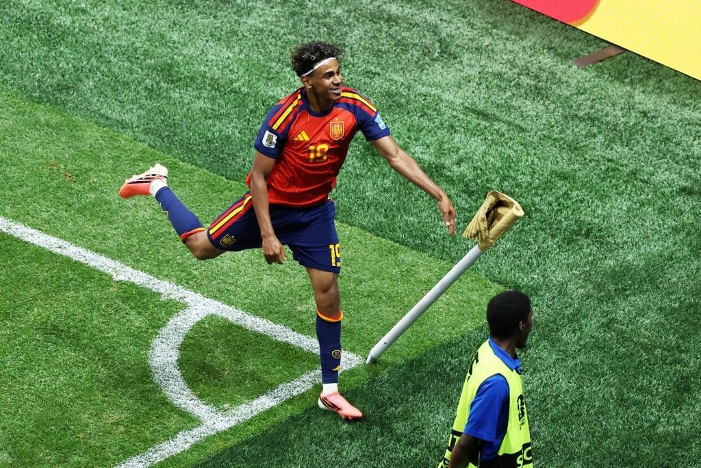 স্পেন থেকে লামিন ইয়ামাল