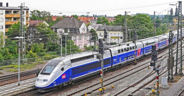 1783637443_ils-perdent-40-000-euros-de-bagages-dans-le-train-comment-proteger-vos-valises-cet-ete.jpg