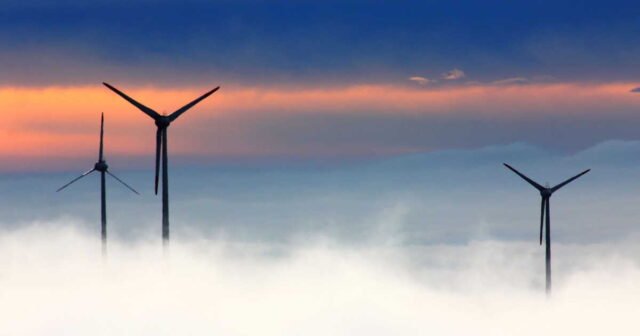 1783883107_electricite-ces-eoliennes-flottantes-produiront-bientot-l-energie-necessaire-a-50-000-habitants-en-u.jpeg