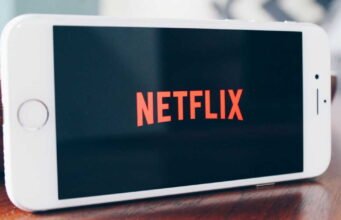 Netflix: হতাশাজনক পূর্বাভাসের পরে বৃদ্ধির মন্দার কারণে স্টক পড়ে যায়