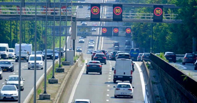 1784461901_belgique-les-automobilistes-francais-pourraient-bientot-payer-une-vignette-pour-circuler.jpg