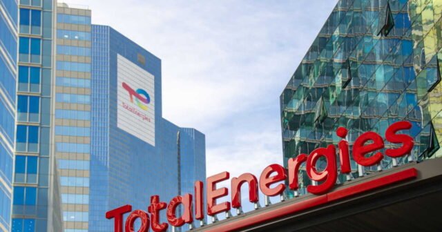1785113506_bourse-total-cree-beaucoup-de-valeur-et-prepare-ses-futurs-moteurs-de-croissance-une-action-a-achete.jpeg