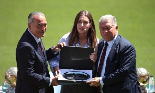 alexia-putellas-fc-barcelona-farewell-press-conference-1000x600.jpg