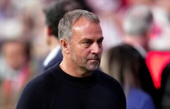 বার্সেলোনা প্রিমিয়ার লিগ এবং সেরি এ ক্লাবগুলির সাথে প্রাক-মৌসুম ত্রিদেশীয় টুর্নামেন্টে অংশগ্রহণ করবে