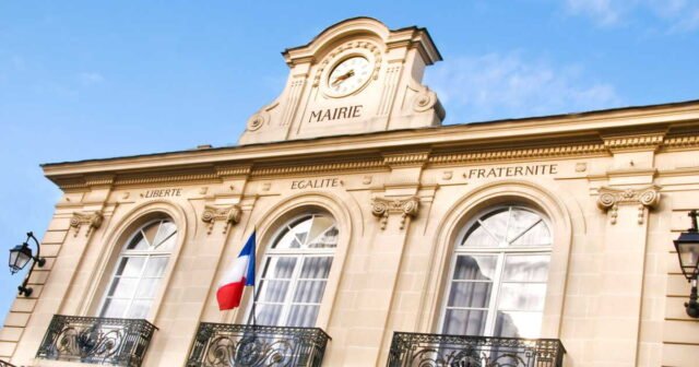 critique-pour-avoir-augmente-ses-indemnites-ce-maire-publie-son-bulletin-de-salaire-sur-les-reseaux.jpeg