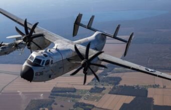 মার্কিন নৌবাহিনী গ্রুম্যান সি-২ গ্রেহাউন্ডকে বিদায় জানায়