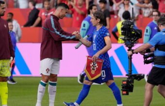 বিশ্বকাপ 2026। শেষ "CR7" নাকি মড্রিক? রাফিনহা 8-এ প্রত্যাহার করে, স্পেন প্রলুব্ধ করে… বিশ্বকাপের 22 তম দিন অনুসরণ করুন