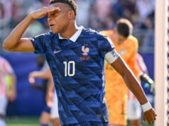2026 বিশ্বকাপ লাইভ। একটি উত্তেজনাপূর্ণ ম্যাচে ব্লুজ এবং আলবিররোজার মধ্যে উত্তেজনা ছড়িয়ে পড়ে: প্যারাগুয়ের 16 রাউন্ড অনুসরণ করুন
