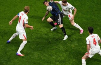 2026 বিশ্বকাপ লাইভ। ফাইনালে স্পেনের সঙ্গে কারা যোগ দেবে? আর্জেন্টিনা ও ইংল্যান্ডের ম্যাচ অনুসরণ করুন