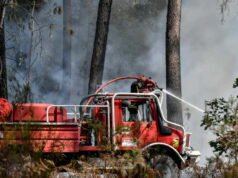 অগ্নিনির্বাপক কর্মীরা দূষণ বিরোধী মানগুলির সাথে যুক্ত ব্যর্থতার নিন্দা করে৷